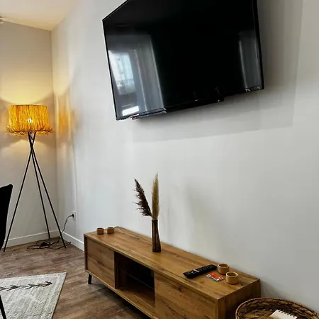 L 'epicentre Apartment *